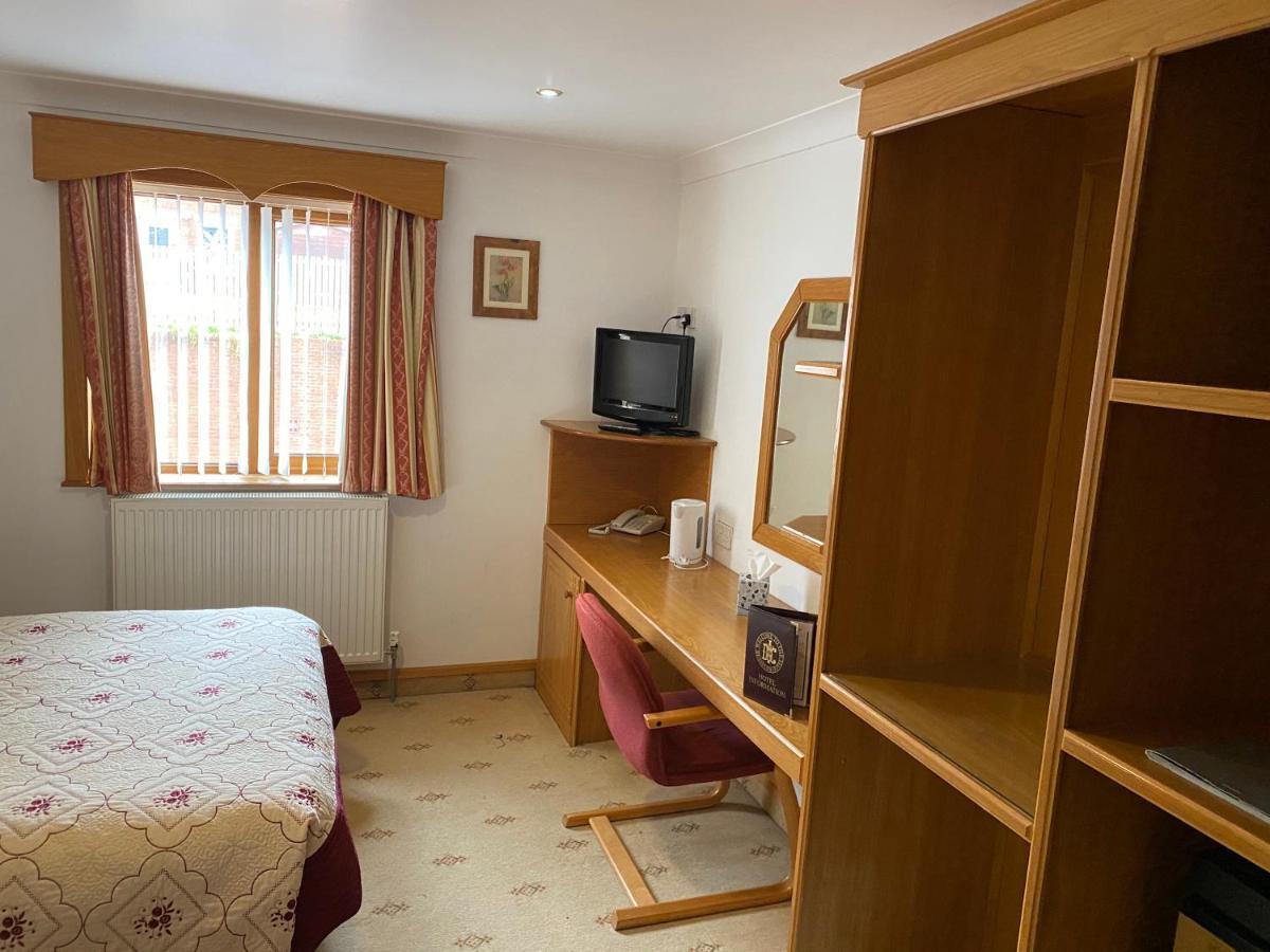 Bessemer Hotel Merthyr Tydfil Dış mekan fotoğraf